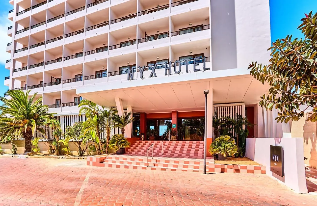 ****  Nyx Hotel Ibiza By Leonardo Hotels-Adults Only Sant Antoni de Portmany İspanya