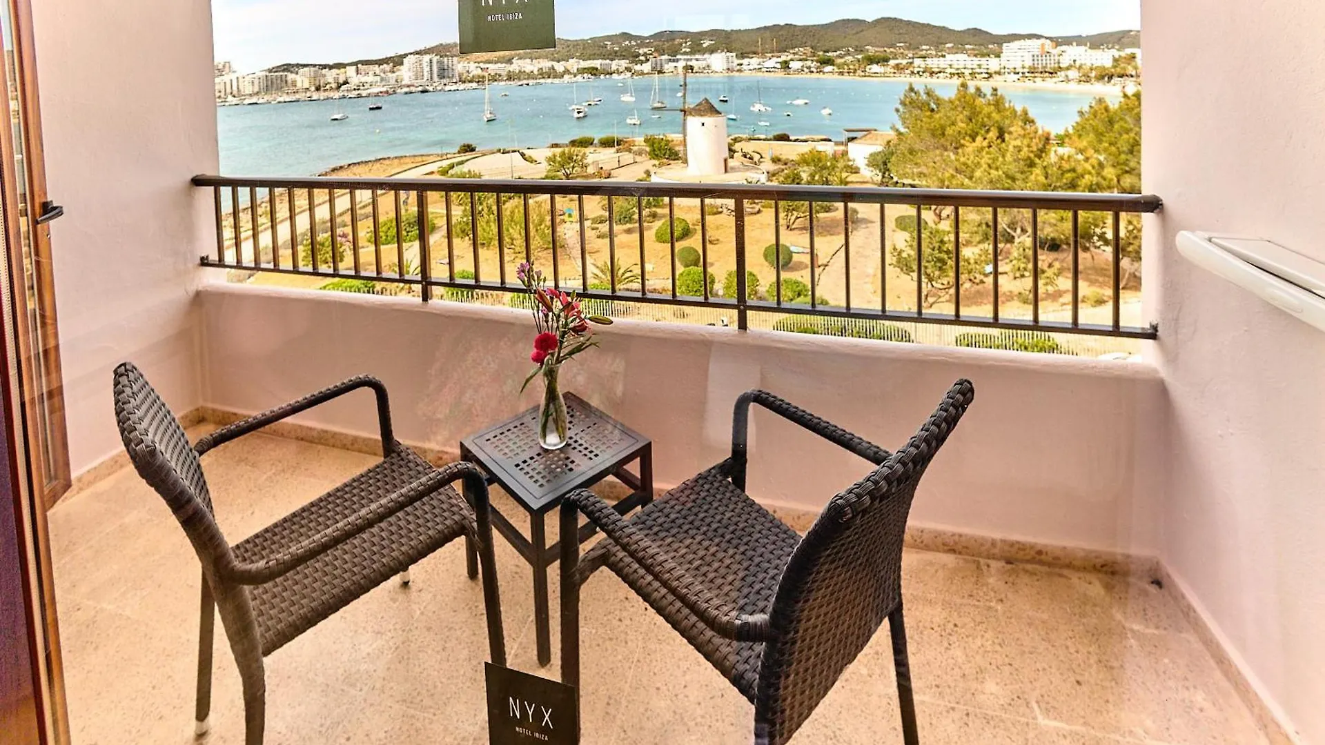Nyx Hotel Ibiza By Leonardo Hotels-Adults Only Sant Antoni de Portmany 4*,  İspanya