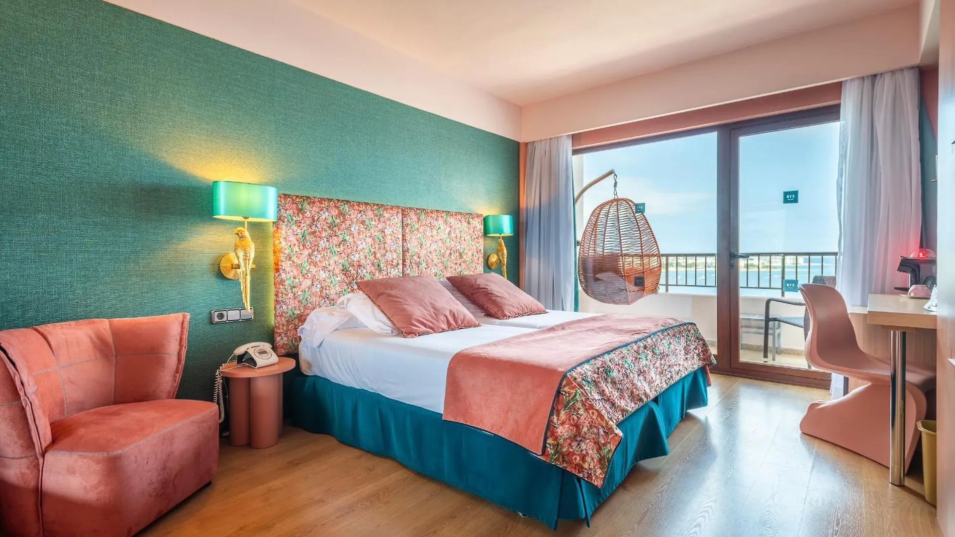 ****  Nyx Hotel Ibiza By Leonardo Hotels-Adults Only Sant Antoni de Portmany İspanya